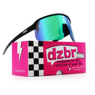 schwarze DZBR Sonnenbrille auf neon pinker Schachtel